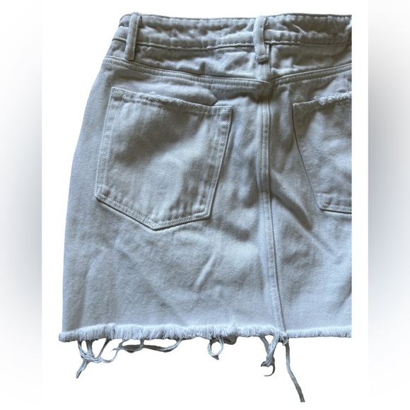 ALLSAINTS Woman’s Small White Ripped Denim Mini Skirt - Picture 6 of 9